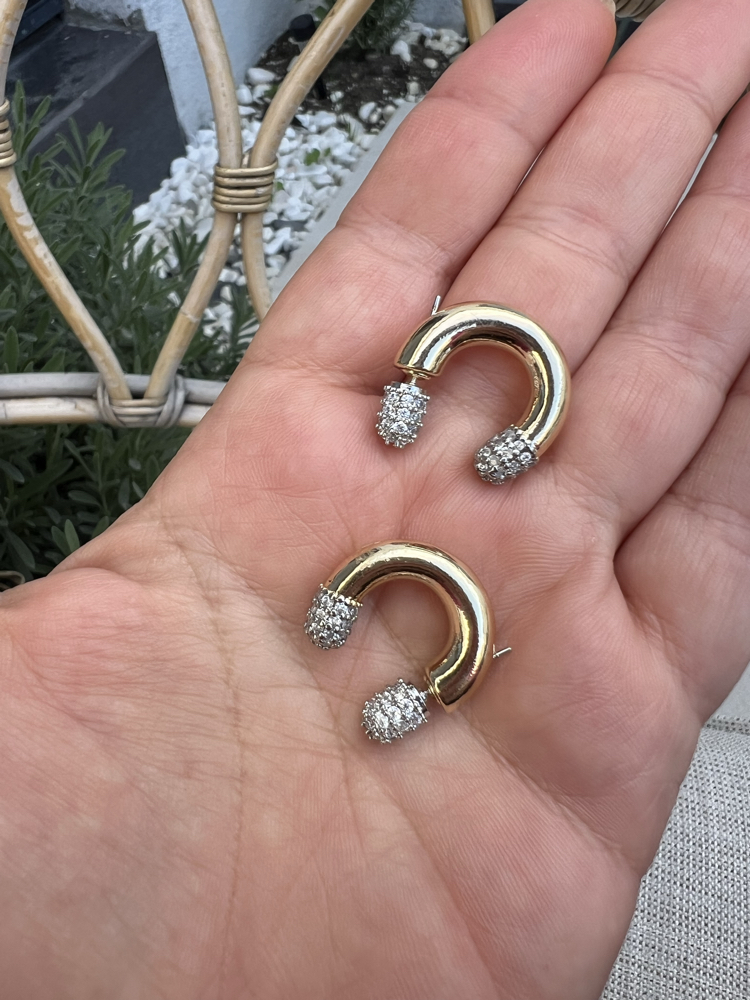 Rebel love earring