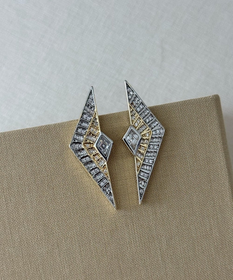 Sparta earring
