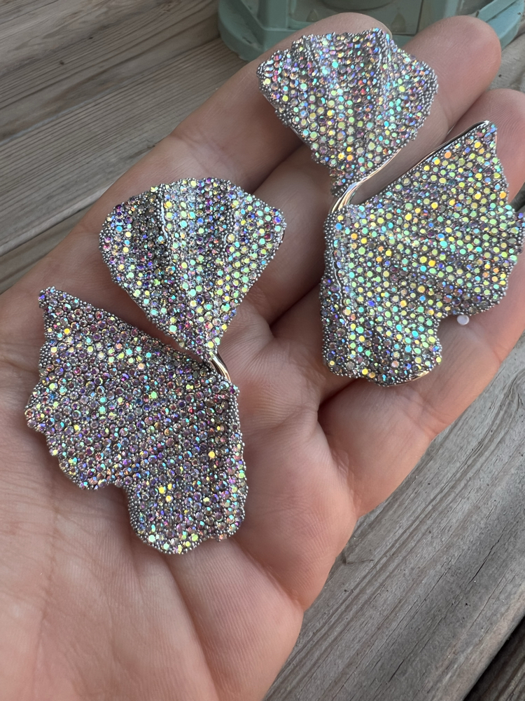 Sparkly rainbow floral küpe