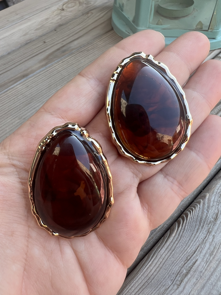 Retro brown küpe