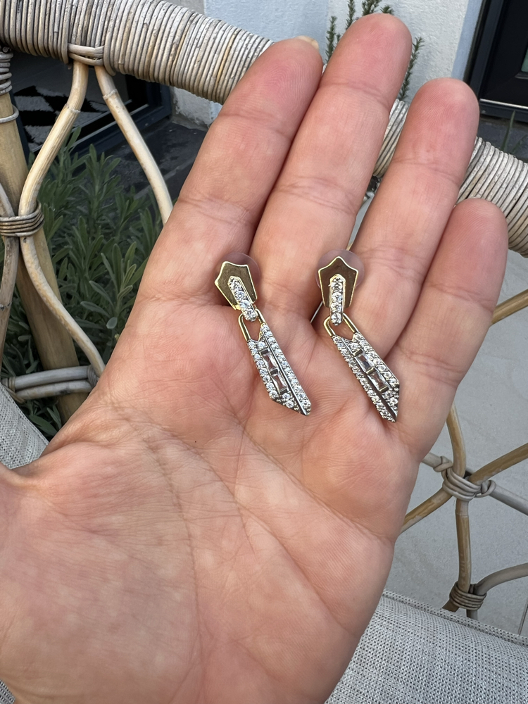 One love earring