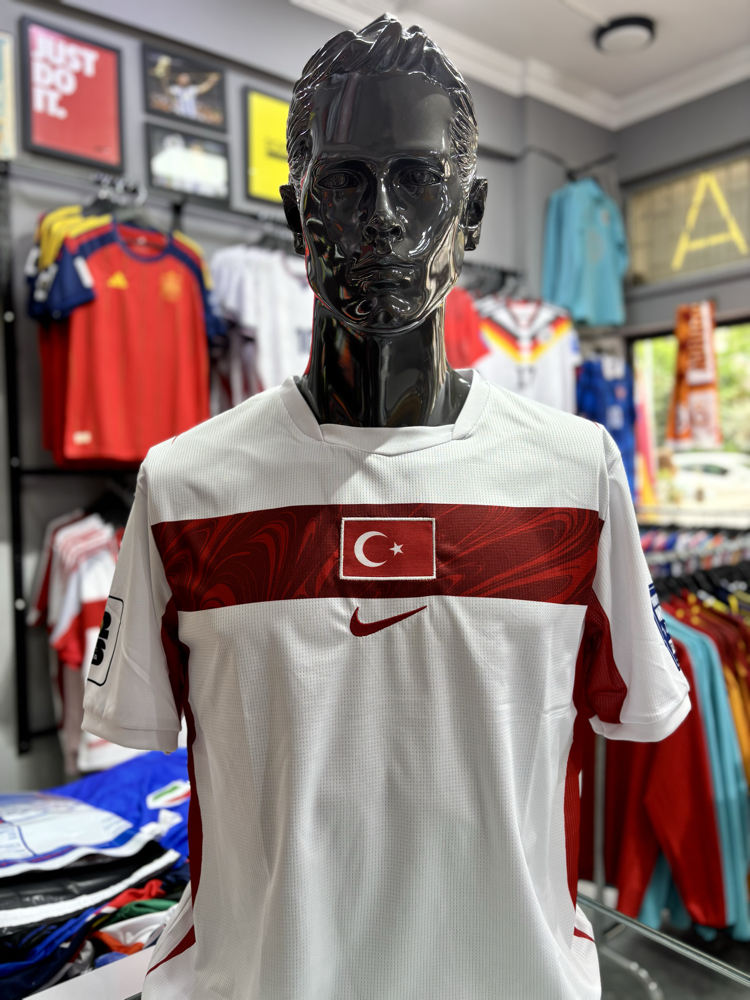 MİLLİ TAKIM BEYAZ