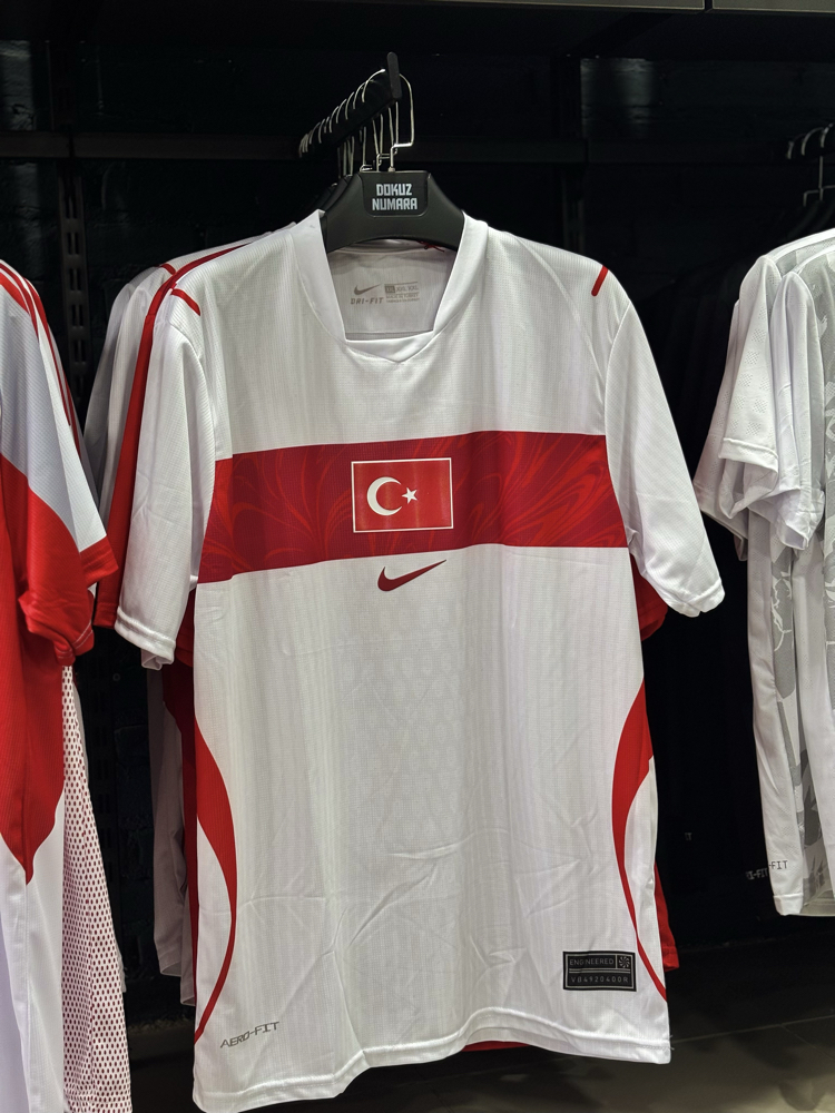 PROFESYONEL MİLLİ TAKIM FORMASI BEYAZ