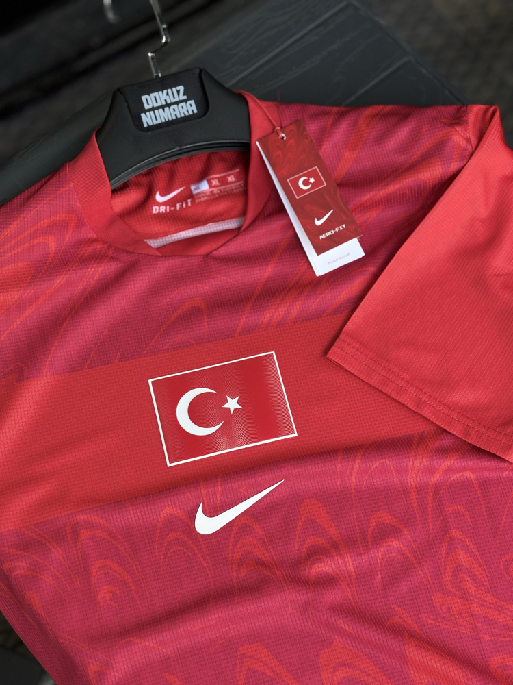 PROFESYONEL MİLLİ TAKIM FORMASI KIRMIZI
