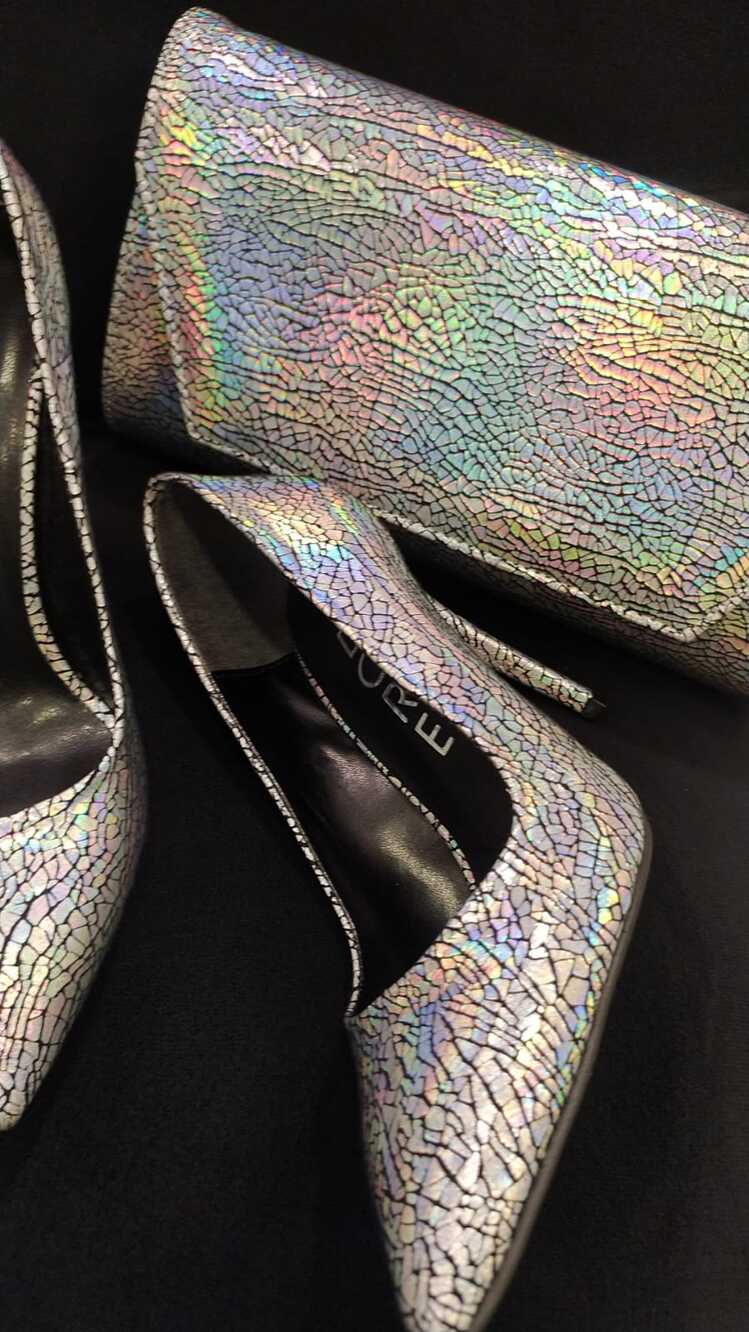 HOLOGRAM AYAKKABI & ÇANTA