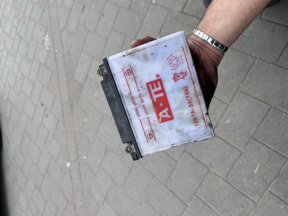 Beklemiş akü bitik