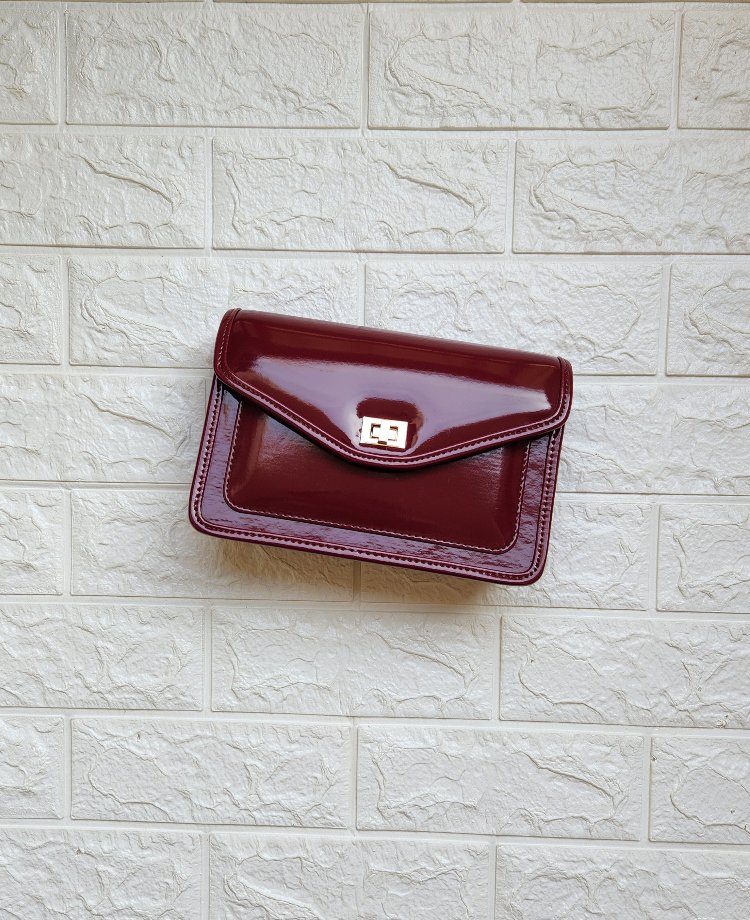 A-FERİN BORDO RUGAN
