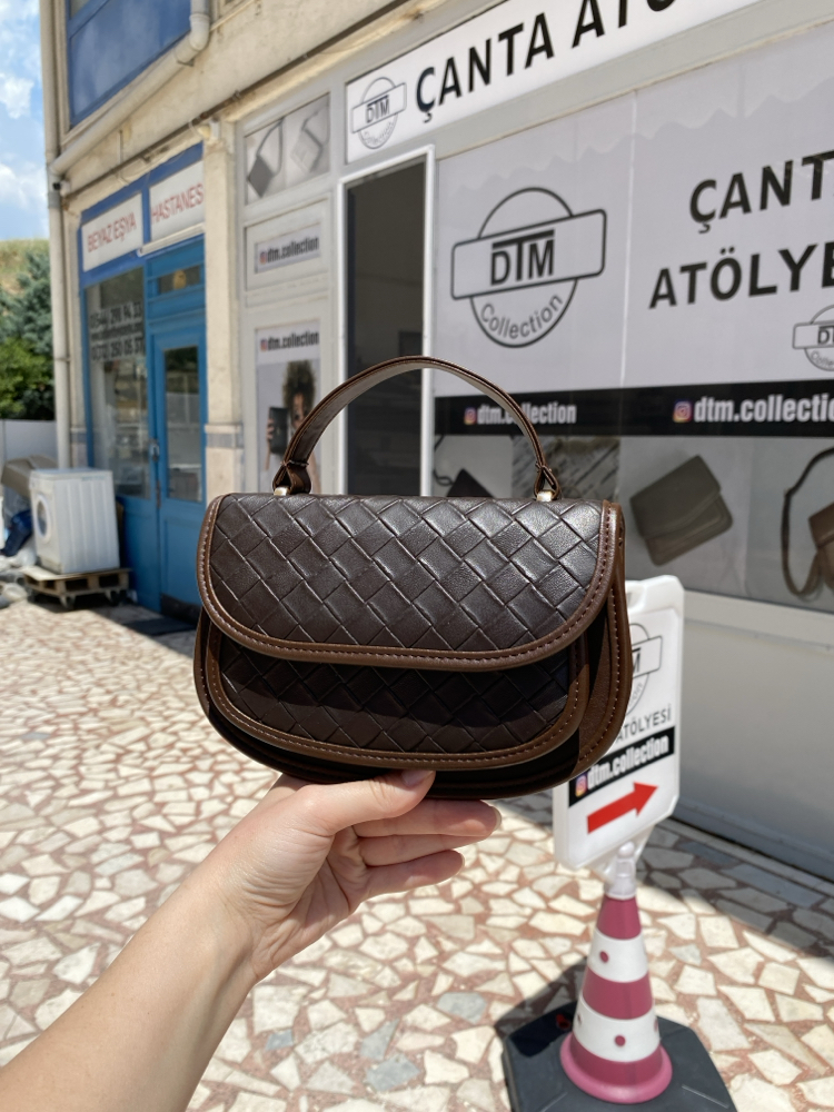 PAROL MİNİ KAHVE BOTTEGA ÇANTAMIZ 