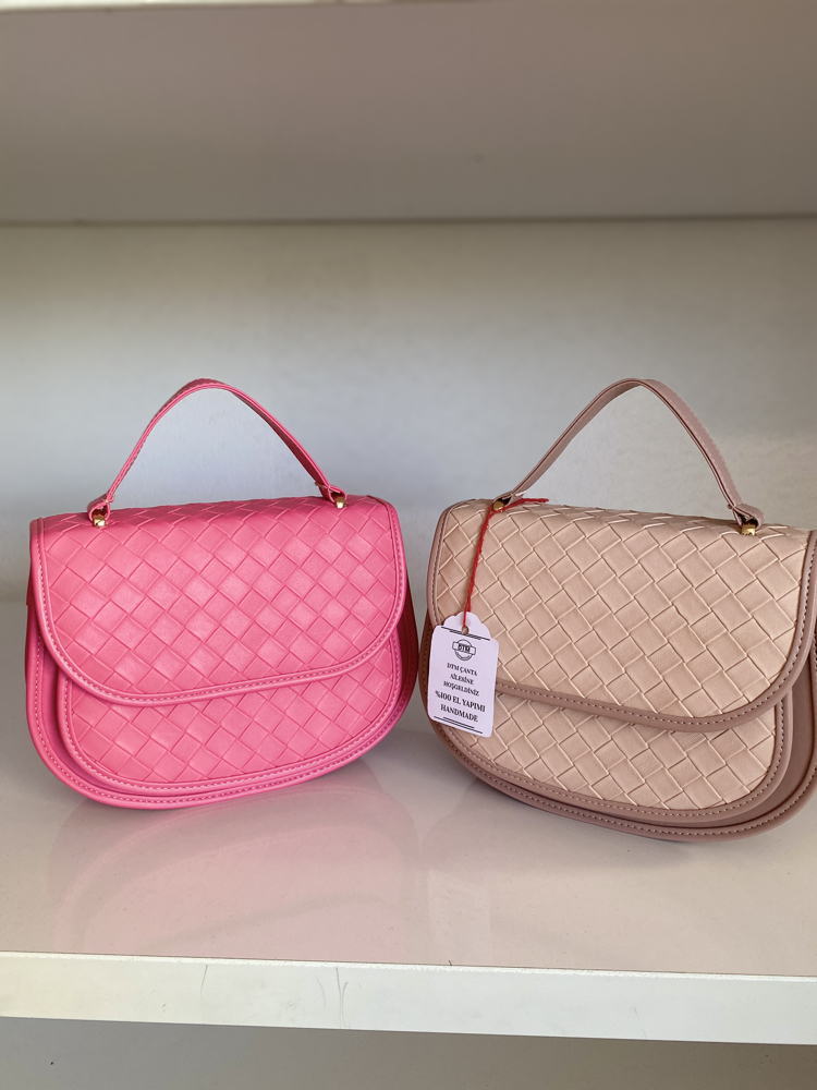 PAROL FUŞYA BOTTEGA DESENLİ ÇANTAMIZ