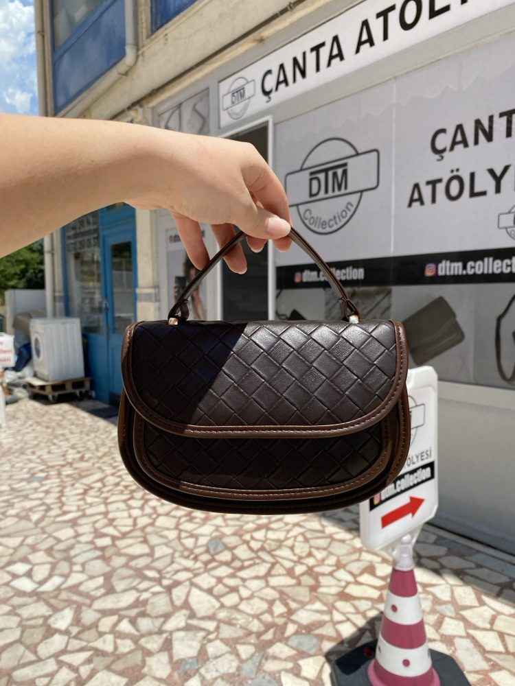 PAROL MİNİ KAHVE BOTTEGA ÇANTAMIZ 