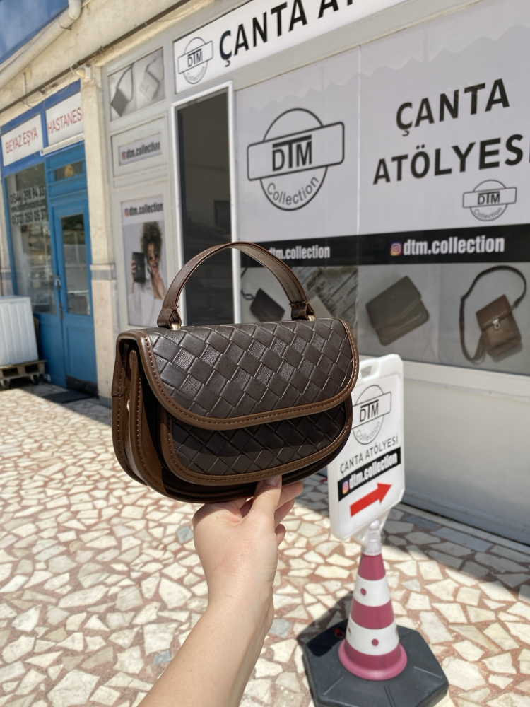 PAROL MİNİ KAHVE BOTTEGA ÇANTAMIZ 