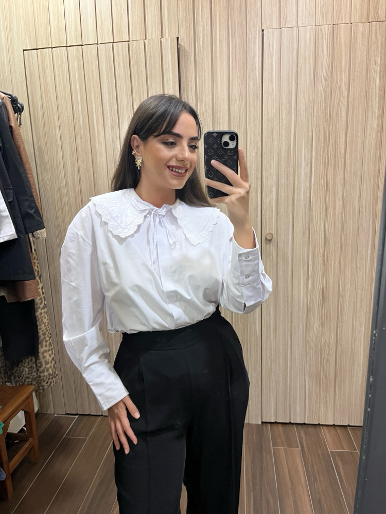 Dantel  Bebe Yaka  Detaylı Poplin Gömlek