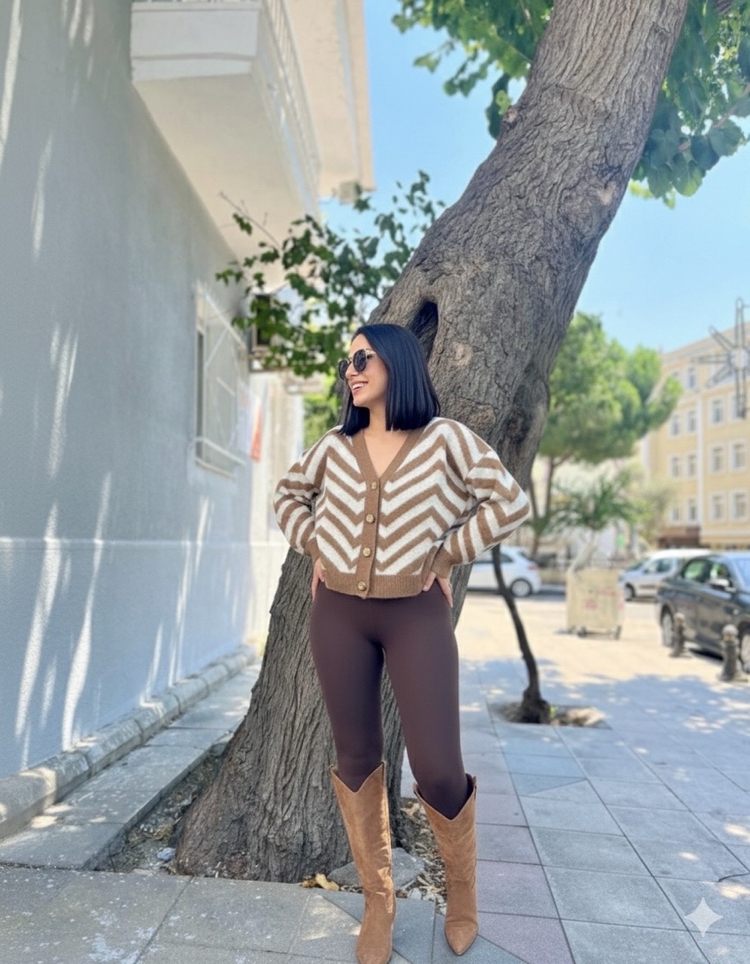 Camel & Ekru Zigzag Desenli Gold Düğmeli Triko Hırka