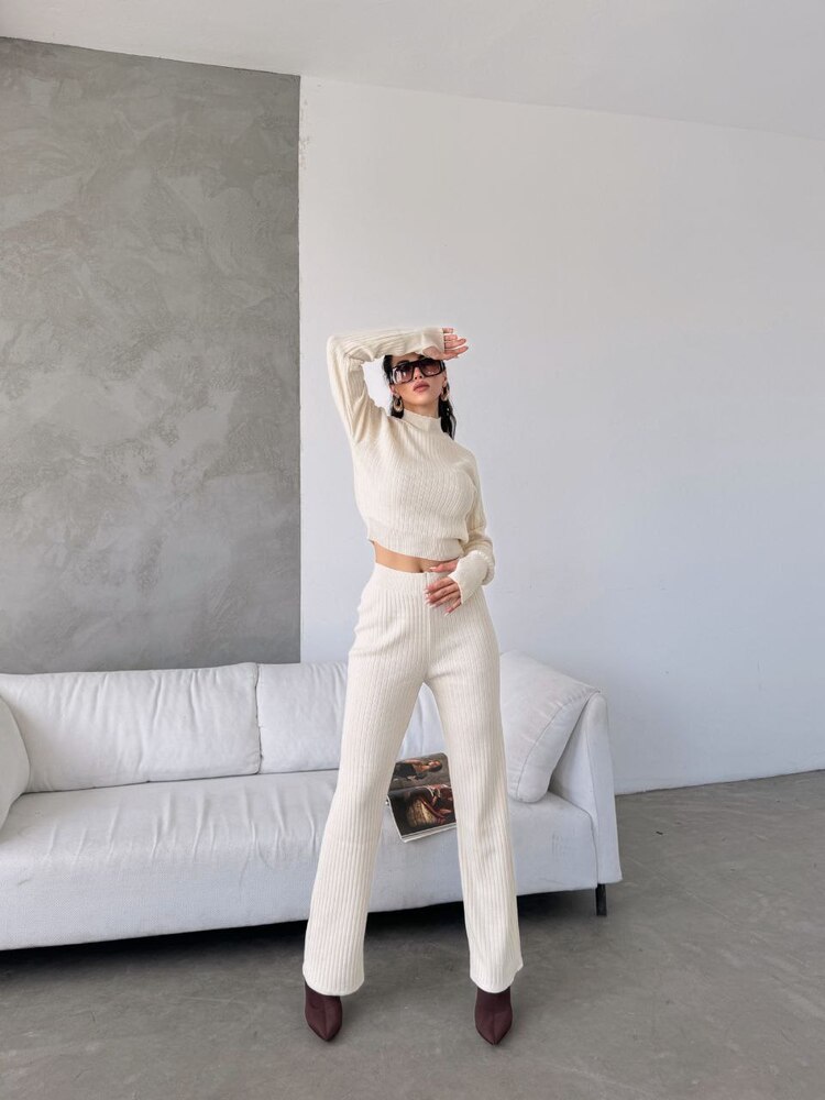 Ekru Fitilli Crop Triko Takım (Kazak ve Pantolon)