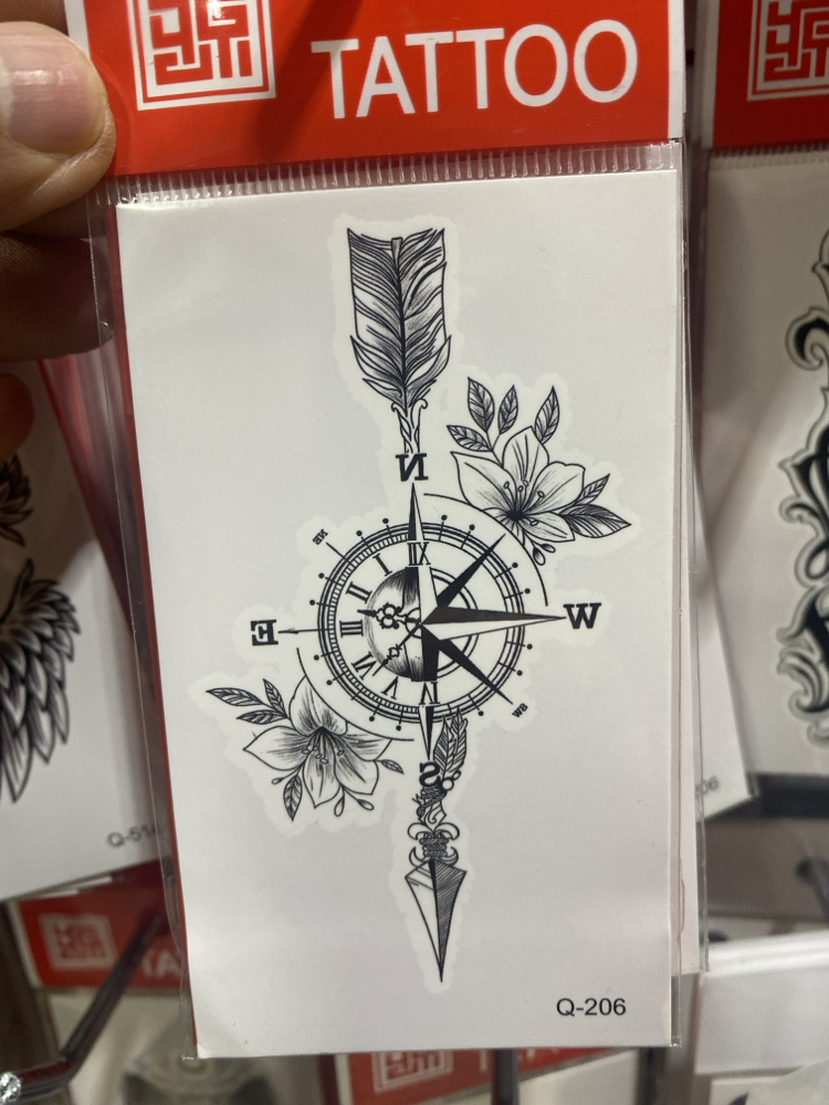 Minimal çiçekli pusula