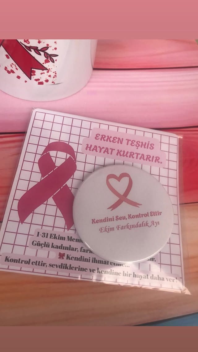 1-31 Ekim farkındalık ayına özel rozet kartlı paketli