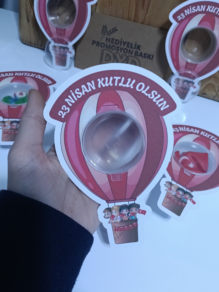 23 Nisan seker kutusu
