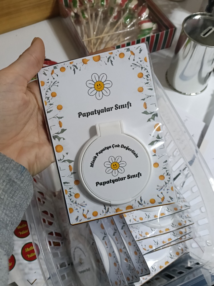 Cep aynasi kartli