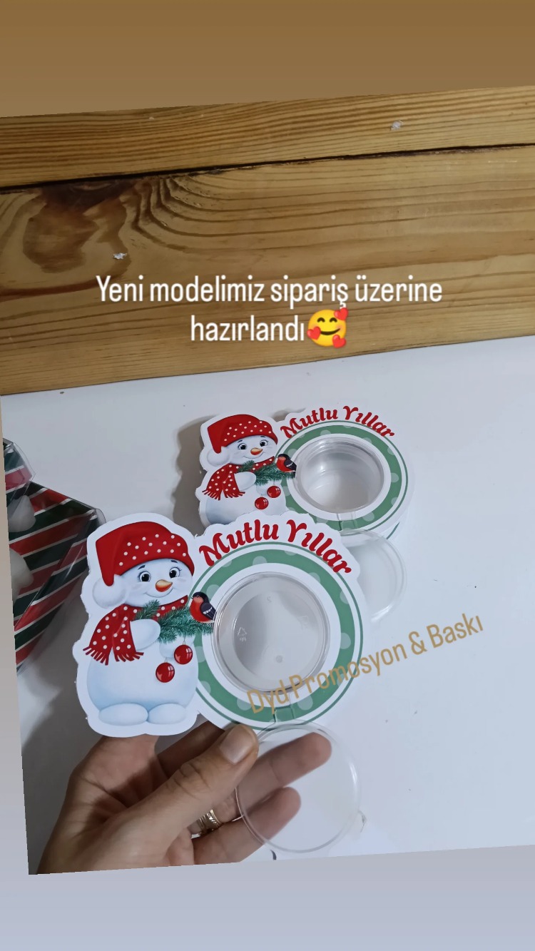 Yeni yıl şeker kutusu boş