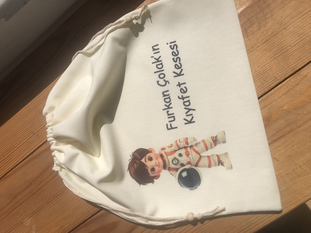 Baskılı kıyafet kesesi