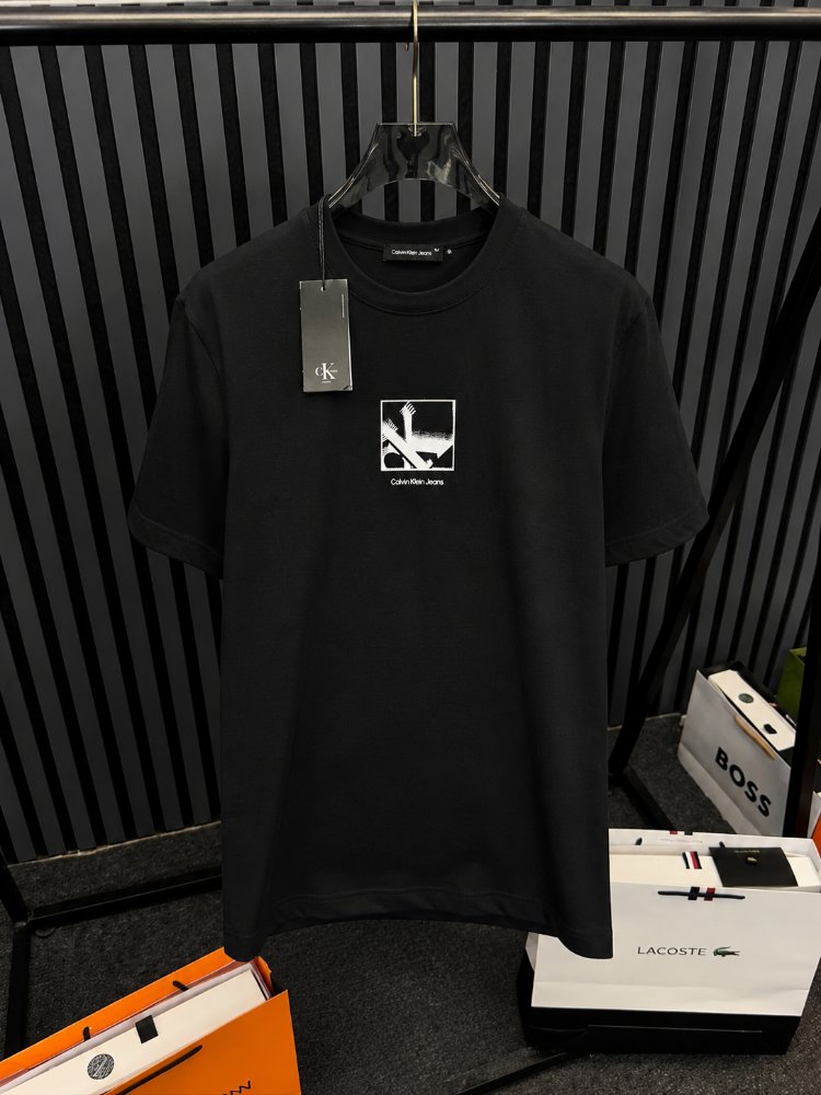 Calvin Klein Premium Tişört