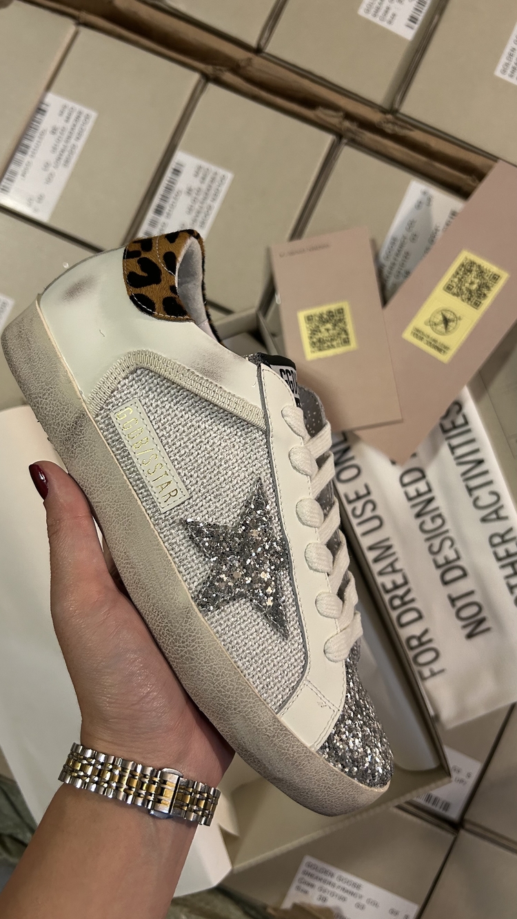 Golden Goose 118