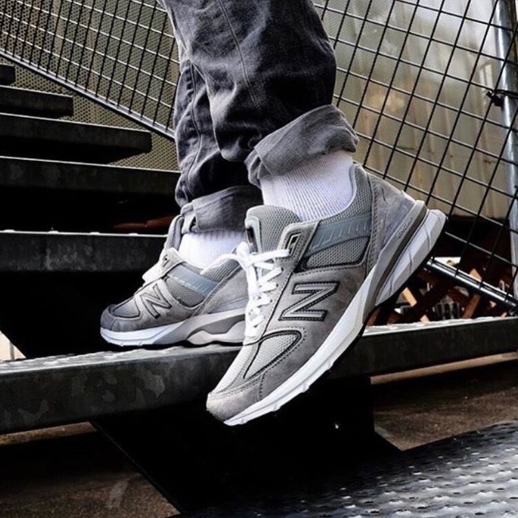 NW BLNC 990v5 ‘ Grey ‘