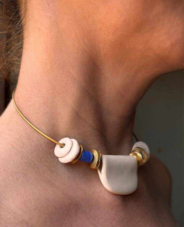 Porselen Mavi cam taşlı Choker Kolye