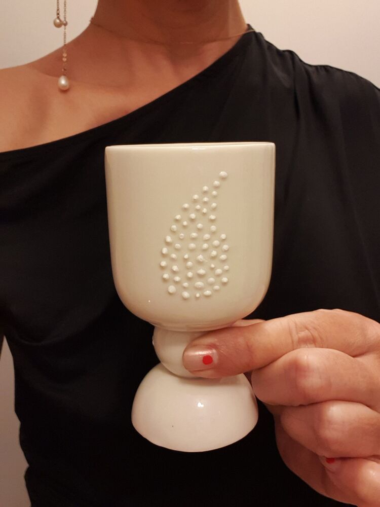 Rhyton Porcelain Wineglass