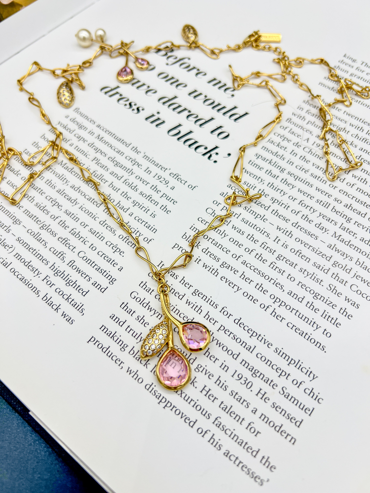 Nina Ricci Damgalı Pembe Kristal Kolye