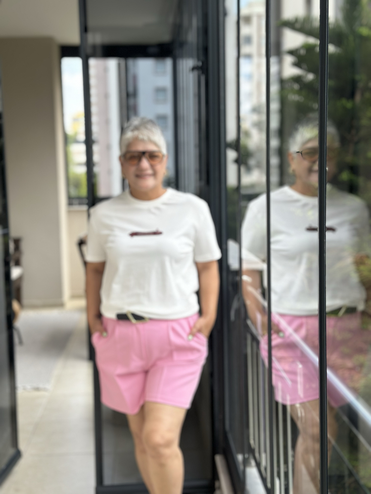 Pembe şort