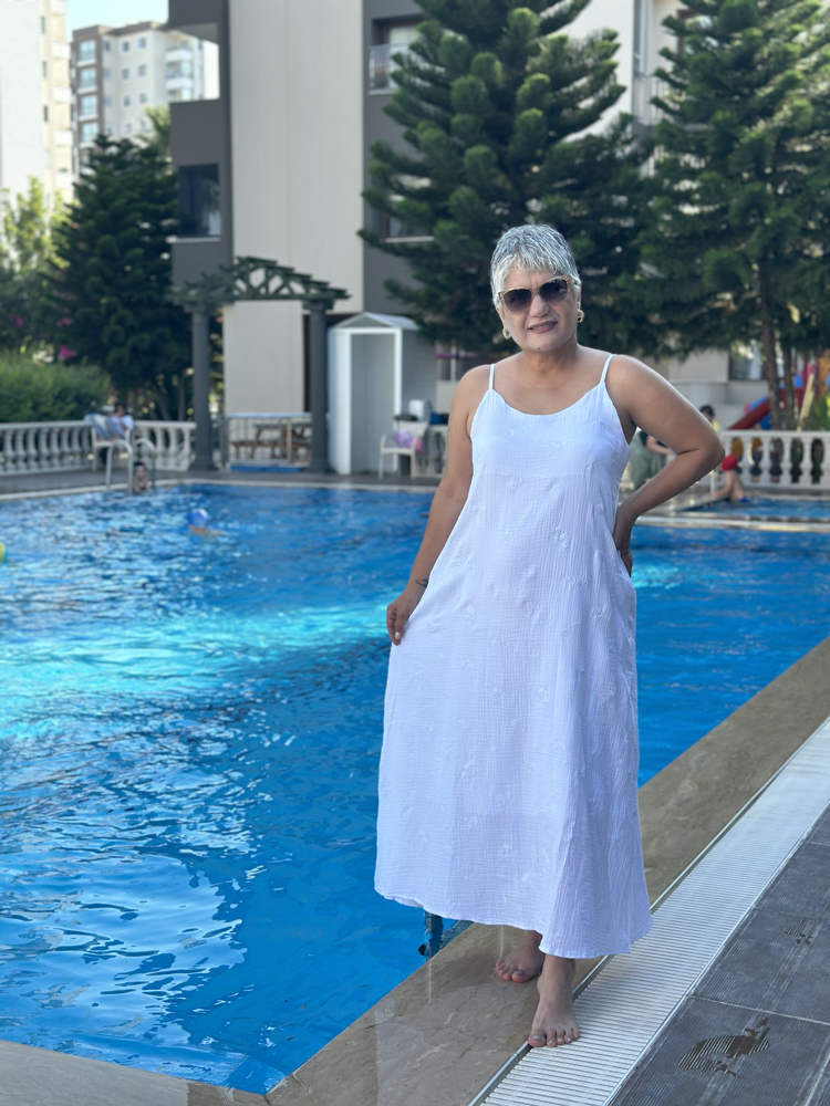 Beyaz elbise