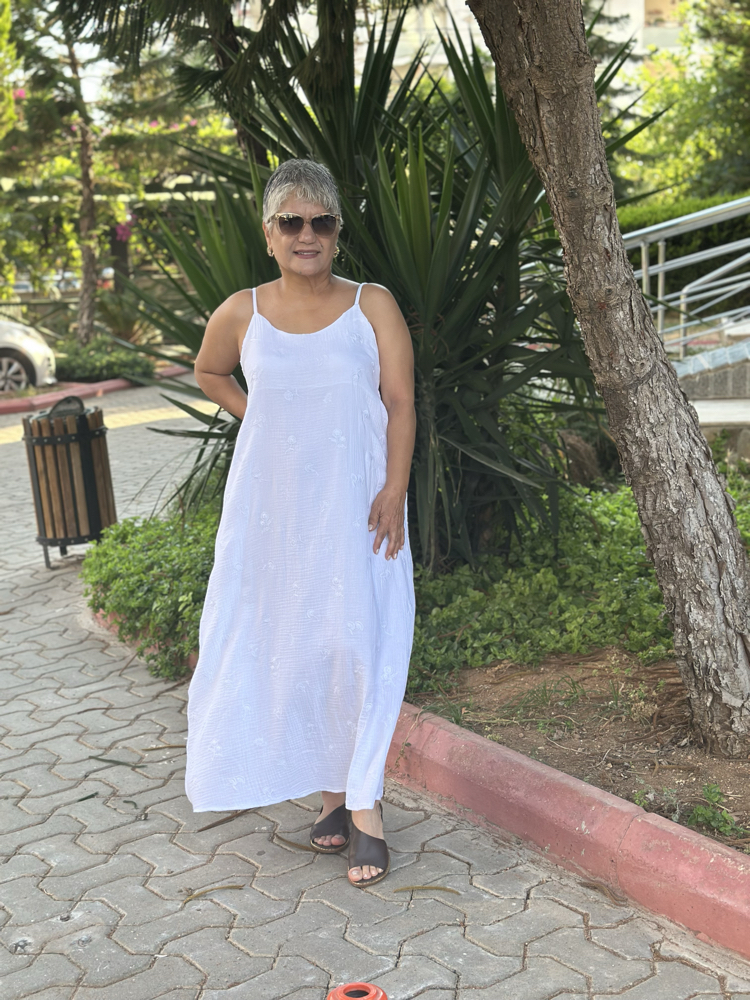 Beyaz elbise