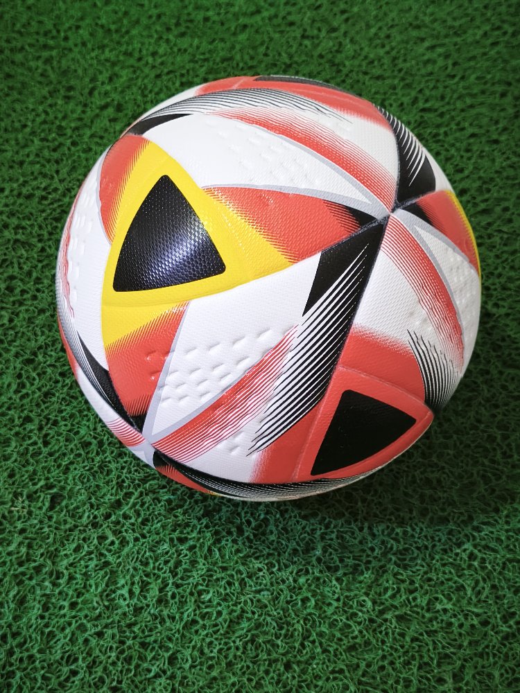 mozuru futbol topu