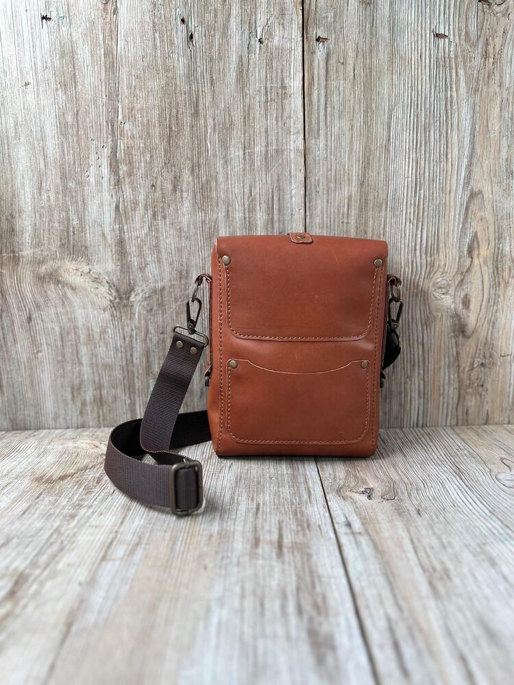 NOMADBAG OMUZ ÇANTASI