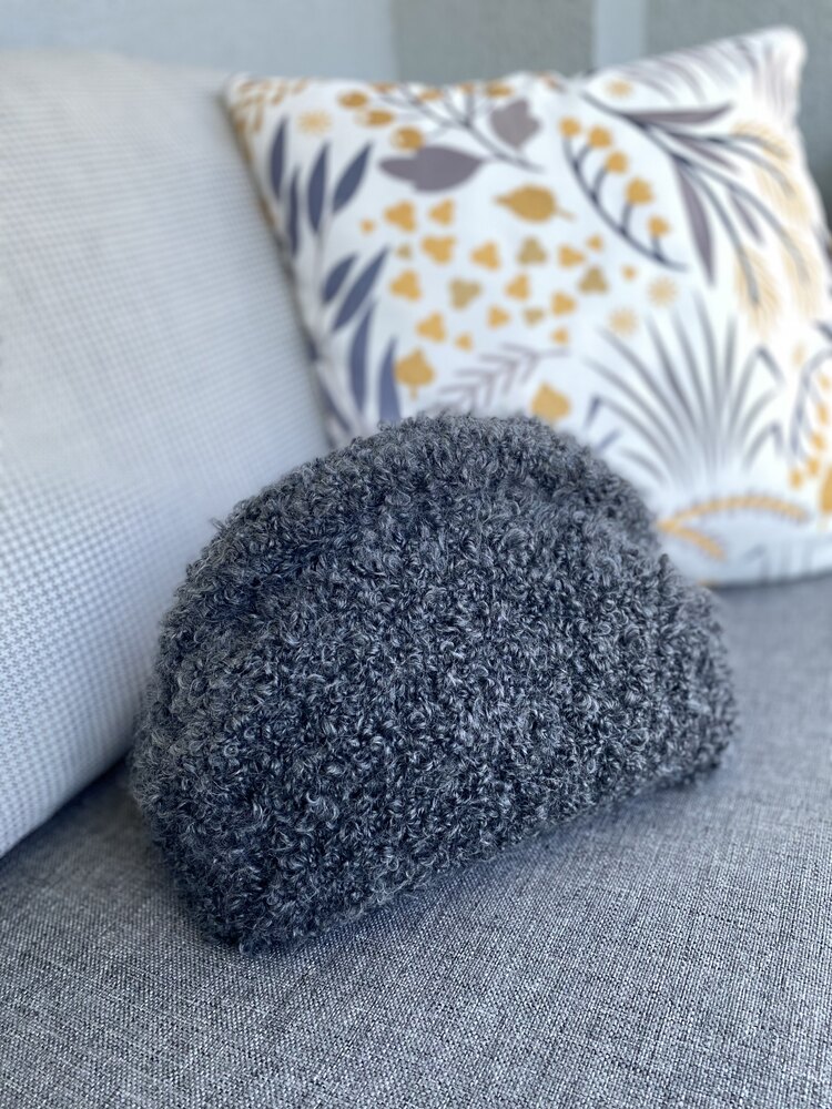 Oval burslu buklet peluş çanta