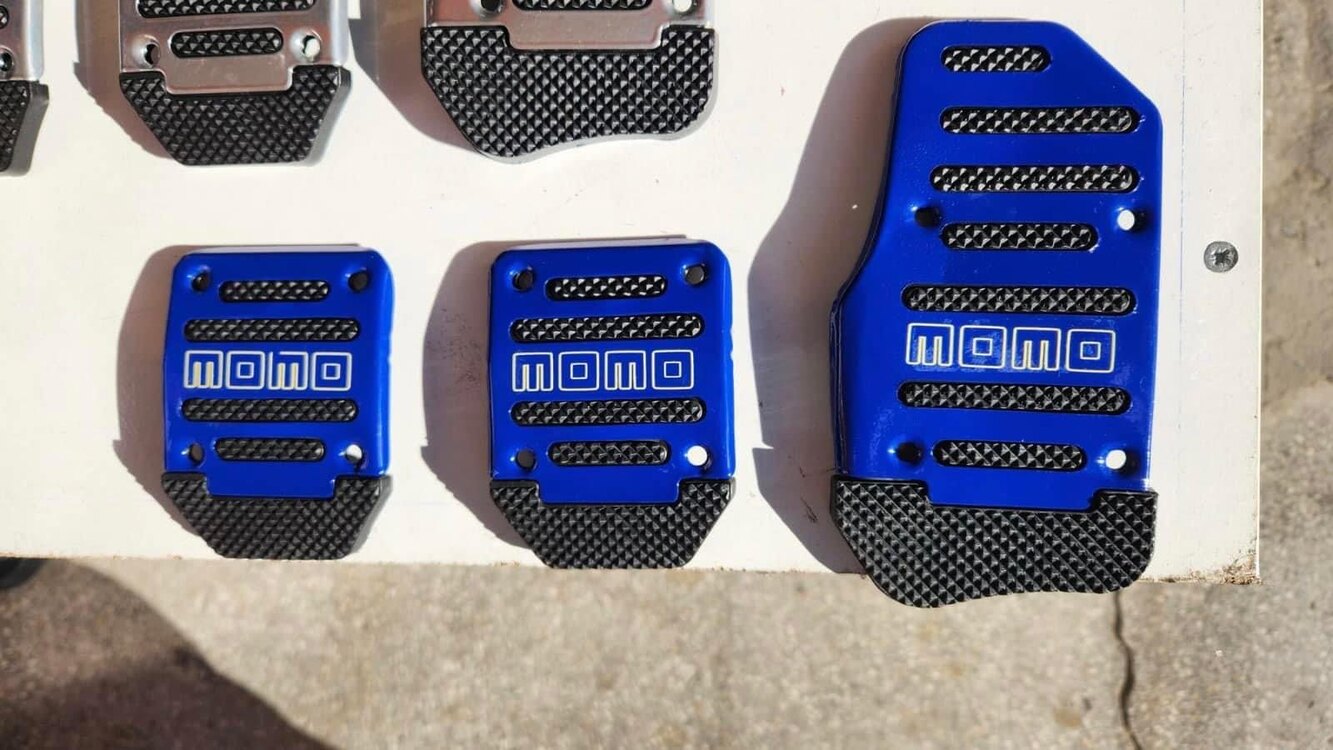 Momo mavi pedal seti
