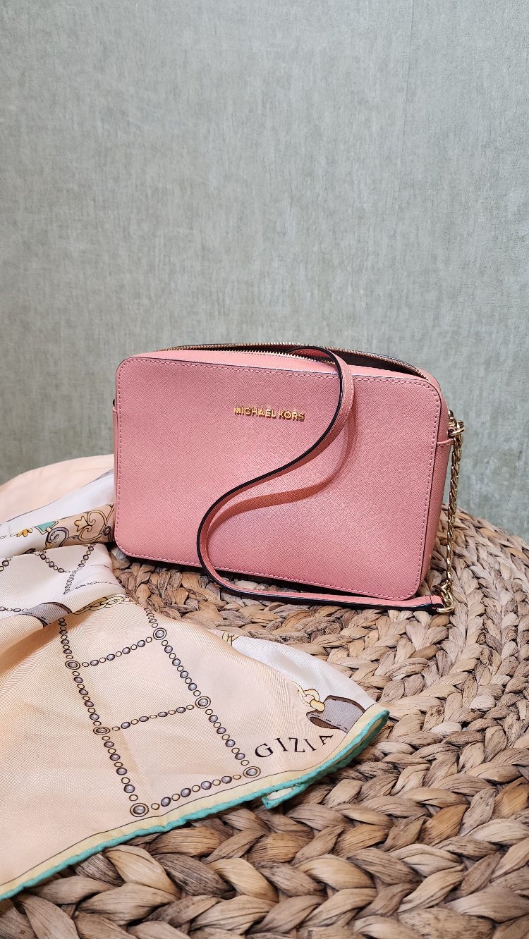MİCHAEL KORS Jet Set Camera Bag