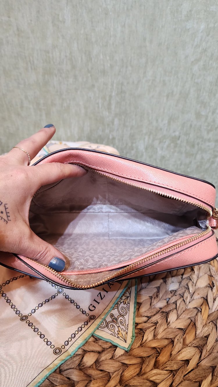MİCHAEL KORS Jet Set Camera Bag