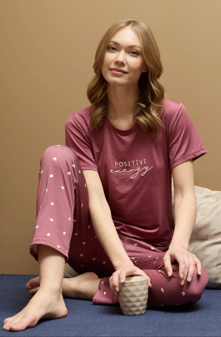 Gül Rengi Kalpli Pijama Takımı