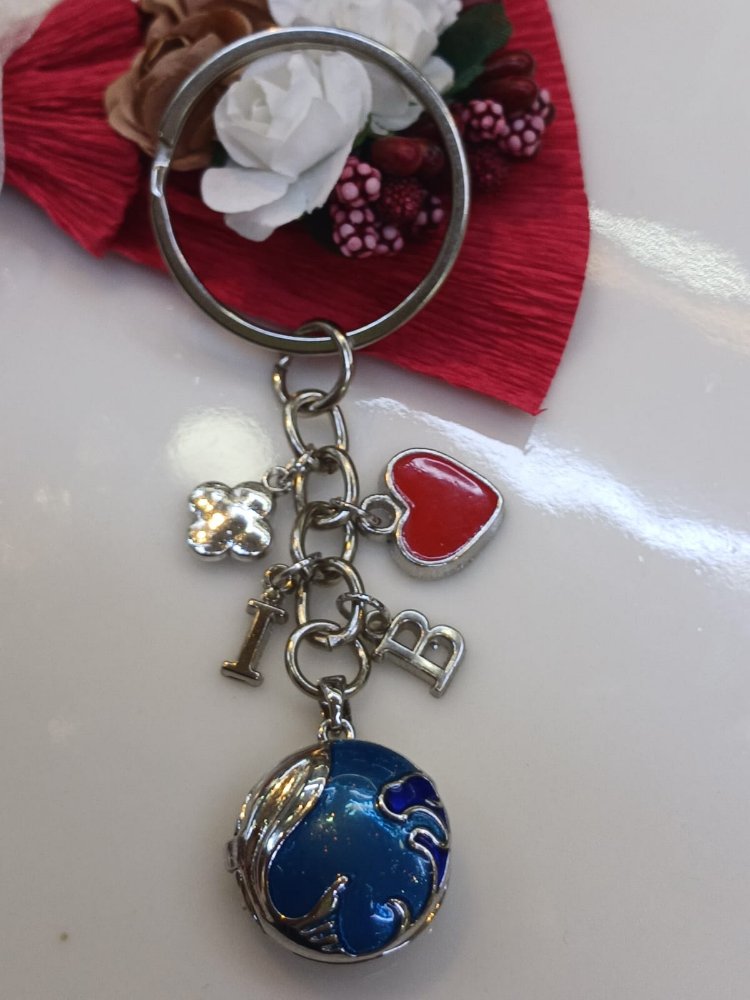 Dünya Anahtarlık Charm