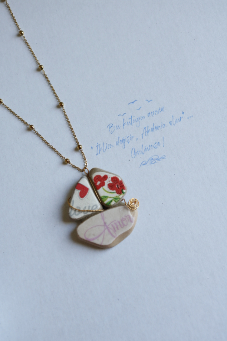 Amor Deniz Camı El Yapımı Yelkenli Kolye