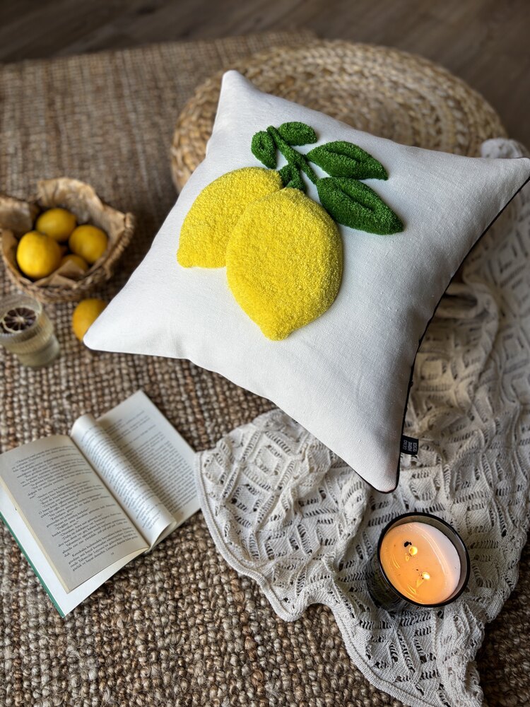 Limon Bahçesi Kırlent Kılıfı