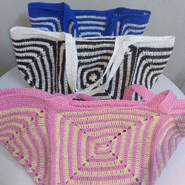Black & White Beach Bag