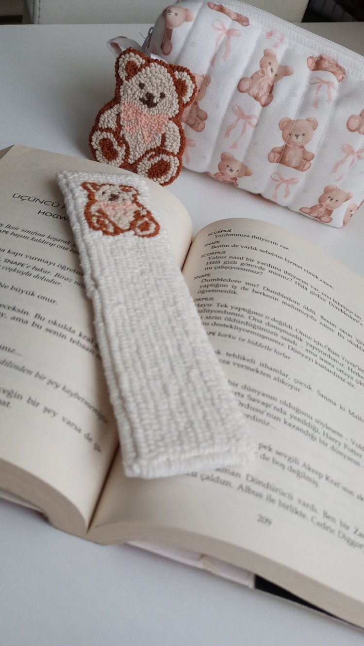 kapitone kalemlik ve punch kitap ayracı