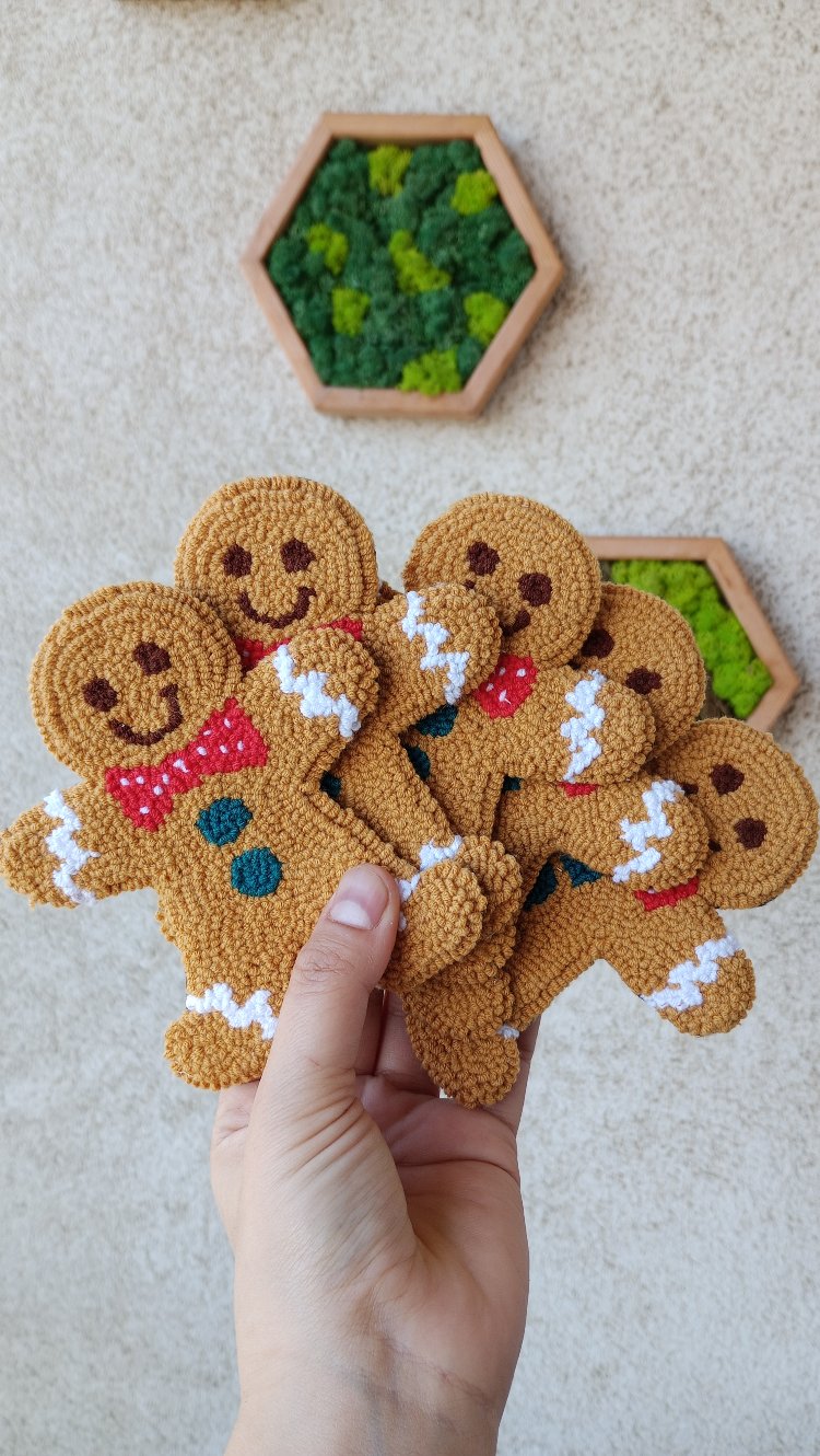 Punch Needle Christmas Coaster ✨