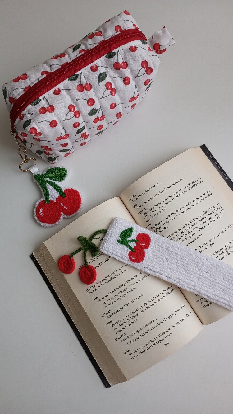 kiraz desenli düzenleyici ve kitap ayracı