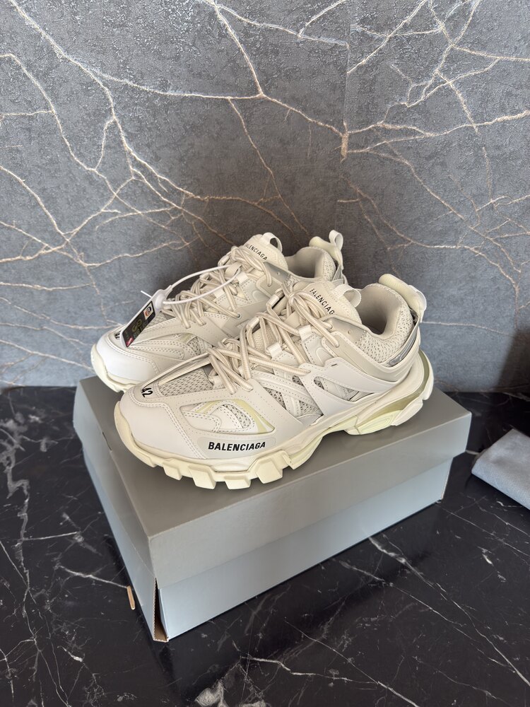 Balenciaga Track
