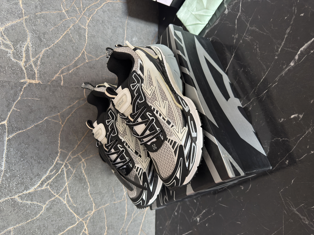 Off White