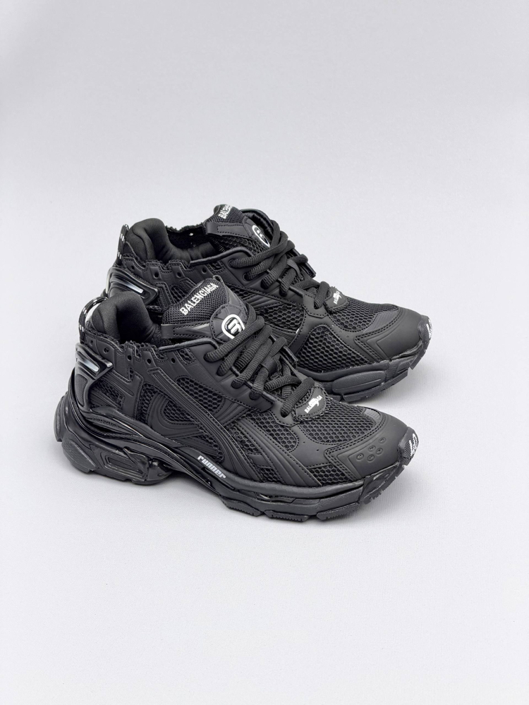 Balenciaga Runner